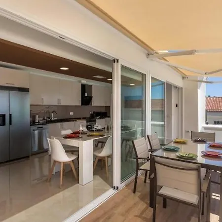 Villa Fantástica Cusmano Con Piscina Privada *