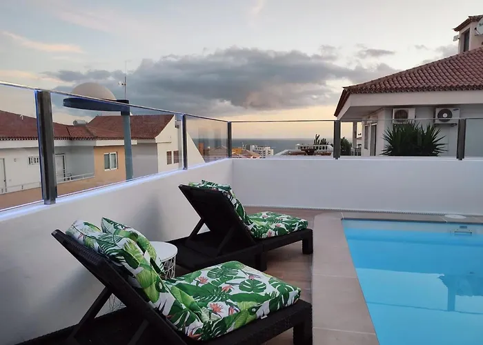 Fantastica Cusmano Con Piscina Privada וילה אדחה